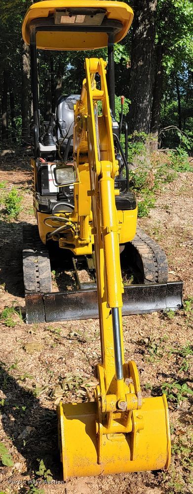 image for item HY9033 2007 Komatsu PC18MR-2  mini excavator