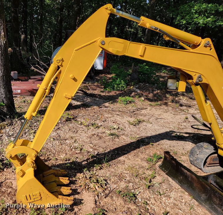 image for item HY9033 2007 Komatsu PC18MR-2  mini excavator