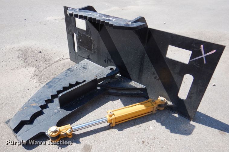image for item IB9548 Skid steer tree puller