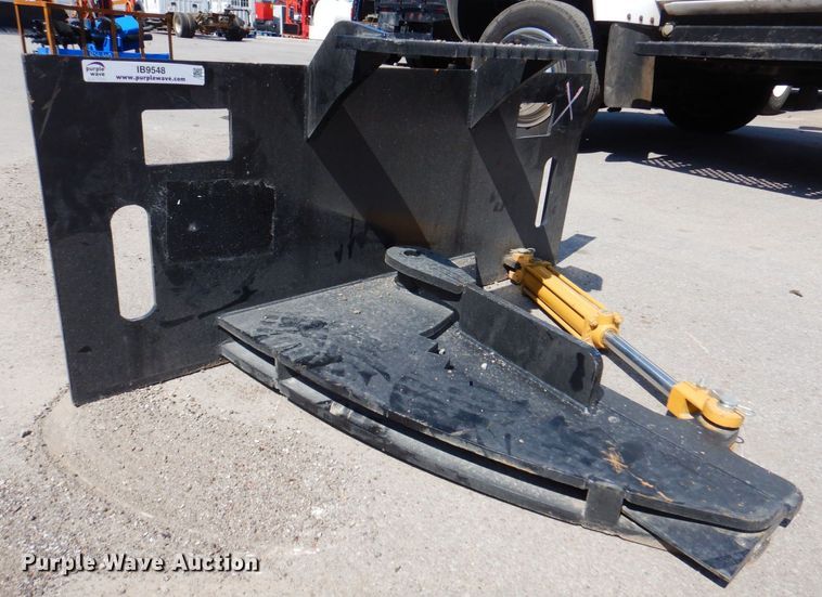image for item IB9548 Skid steer tree puller