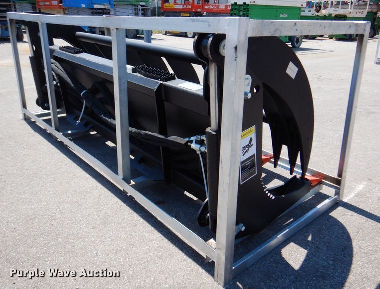 image for item IB9552 Skid steer grapple bucket