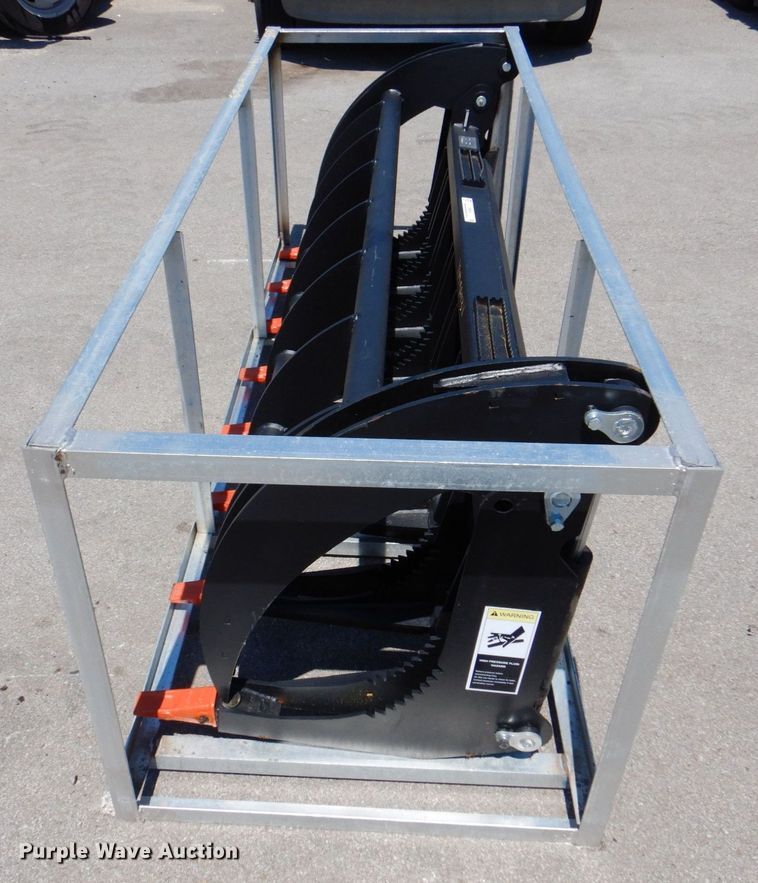 image for item IB9552 Skid steer grapple bucket
