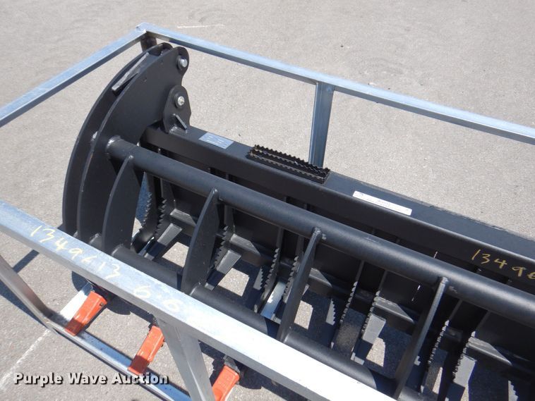 image for item IB9552 Skid steer grapple bucket