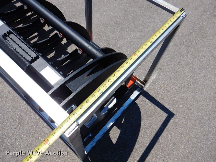 image for item IB9552 Skid steer grapple bucket