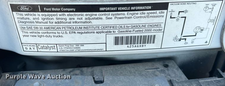 image for item II9208 2000 Ford E150  van
