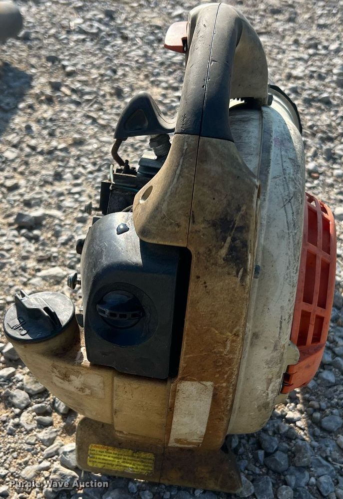 image for item II9212 Lawn equipment