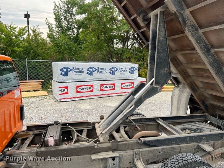 image for item II9220 2011 GMC Sierra 3500HD  dump flatbed pickup truck