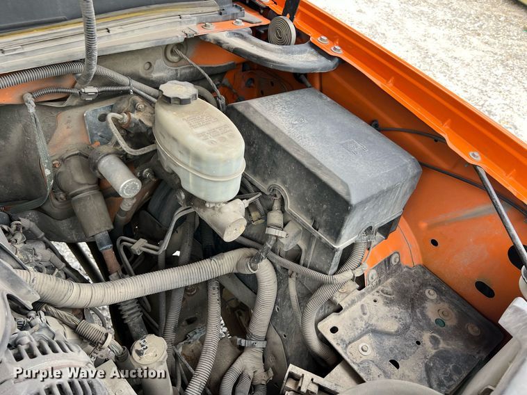 image for item II9220 2011 GMC Sierra 3500HD  dump flatbed pickup truck