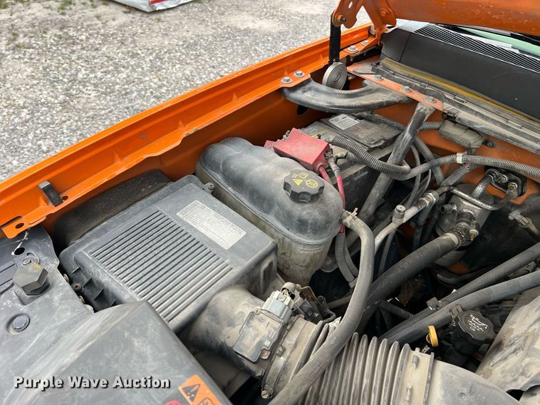 image for item II9220 2011 GMC Sierra 3500HD  dump flatbed pickup truck