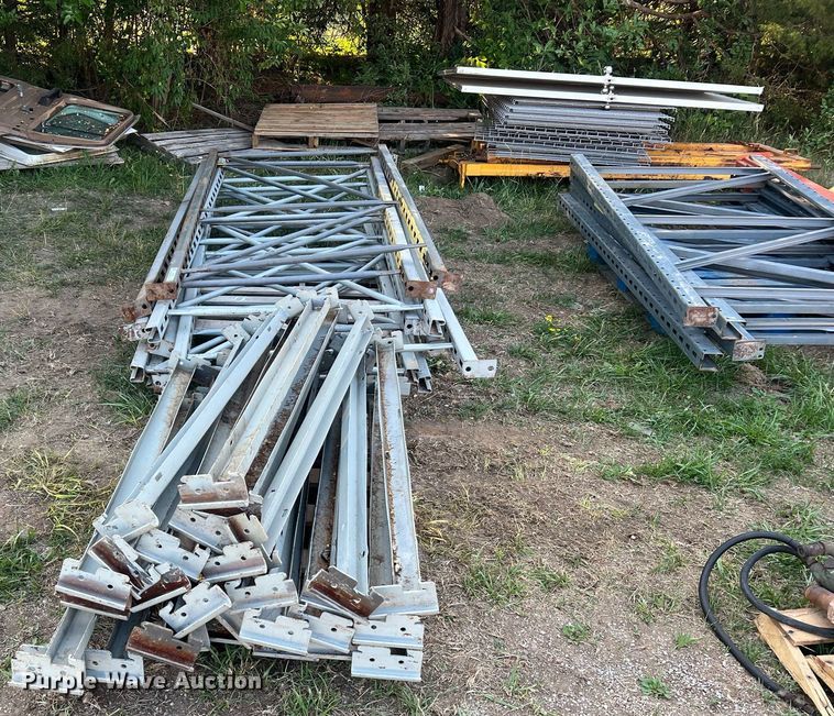 image for item II9222 Pallet racking