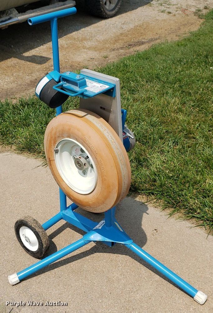 image for item IP9259 Jugs Super Softball  pitching machine