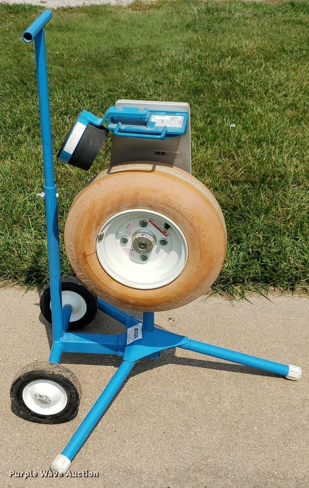image for item IP9259 Jugs Super Softball  pitching machine