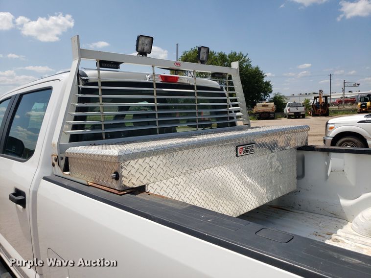 image for item IP9271 2018 Ford F250 Super Duty XL  Crew Cab pickup truck