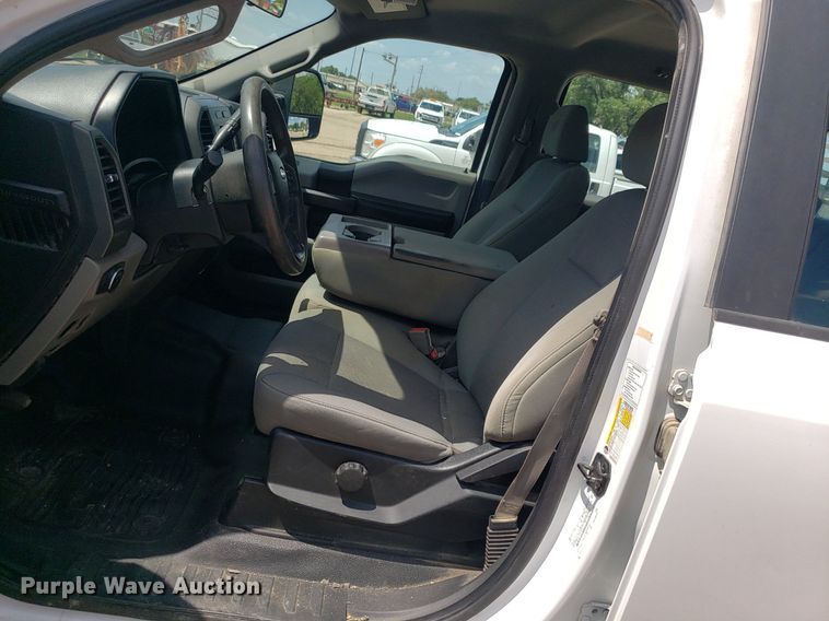 image for item IP9271 2018 Ford F250 Super Duty XL  Crew Cab pickup truck