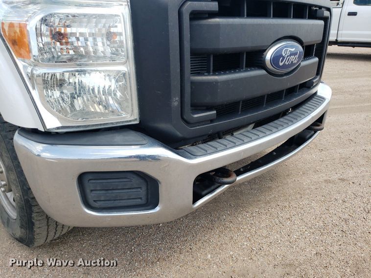 image for item IP9272 2016 Ford F250 Super Duty  Crew Cab pickup truck