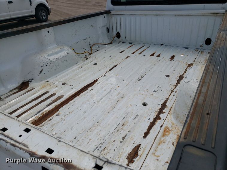 image for item IP9272 2016 Ford F250 Super Duty  Crew Cab pickup truck