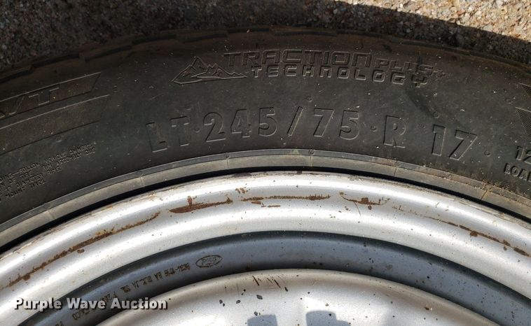 image for item IP9272 2016 Ford F250 Super Duty  Crew Cab pickup truck