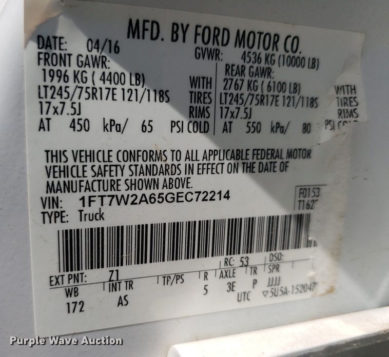 image for item IP9272 2016 Ford F250 Super Duty  Crew Cab pickup truck