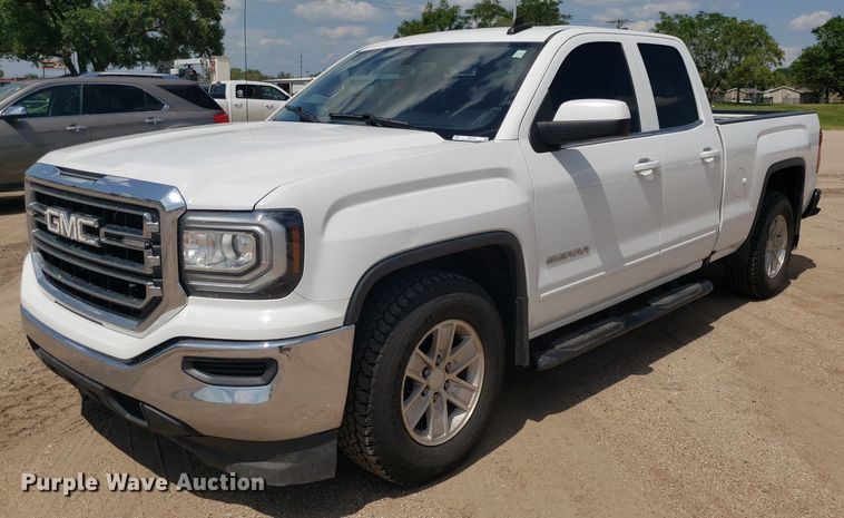 image for item IP9273 2017 GMC Sierra 1500  Double Cab pickup truck