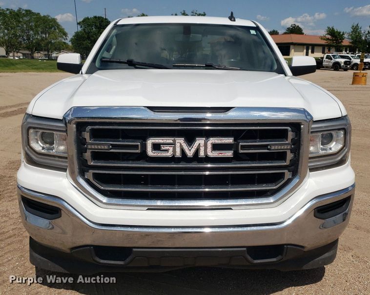 image for item IP9273 2017 GMC Sierra 1500  Double Cab pickup truck