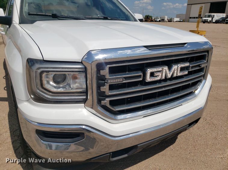 image for item IP9273 2017 GMC Sierra 1500  Double Cab pickup truck