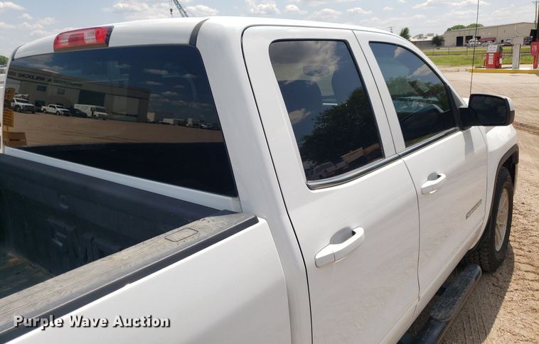 image for item IP9273 2017 GMC Sierra 1500  Double Cab pickup truck