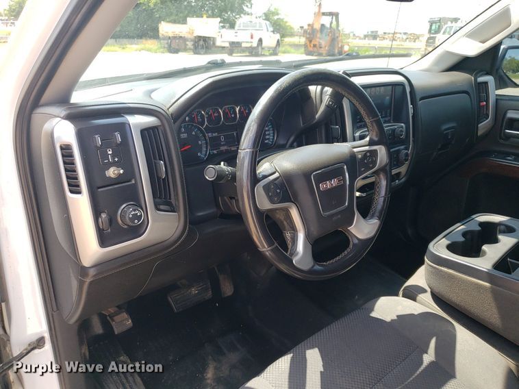 image for item IP9273 2017 GMC Sierra 1500  Double Cab pickup truck