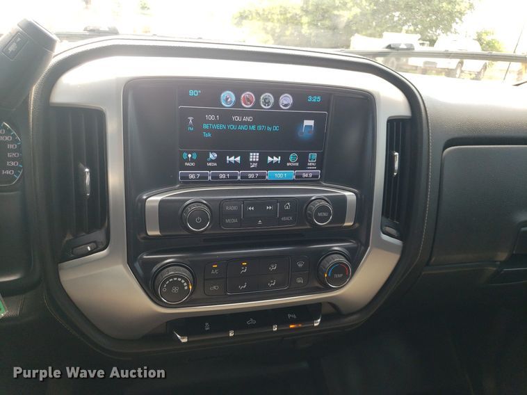 image for item IP9273 2017 GMC Sierra 1500  Double Cab pickup truck