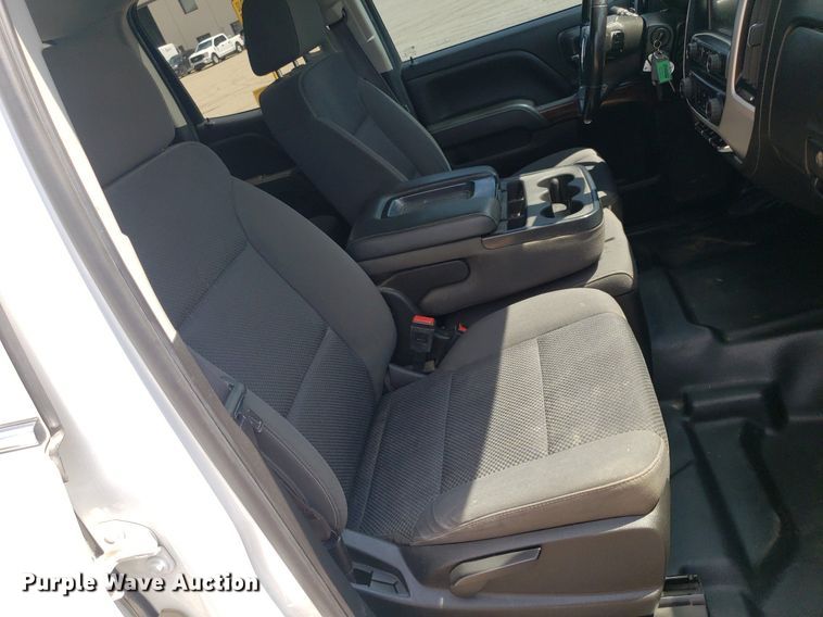 image for item IP9273 2017 GMC Sierra 1500  Double Cab pickup truck