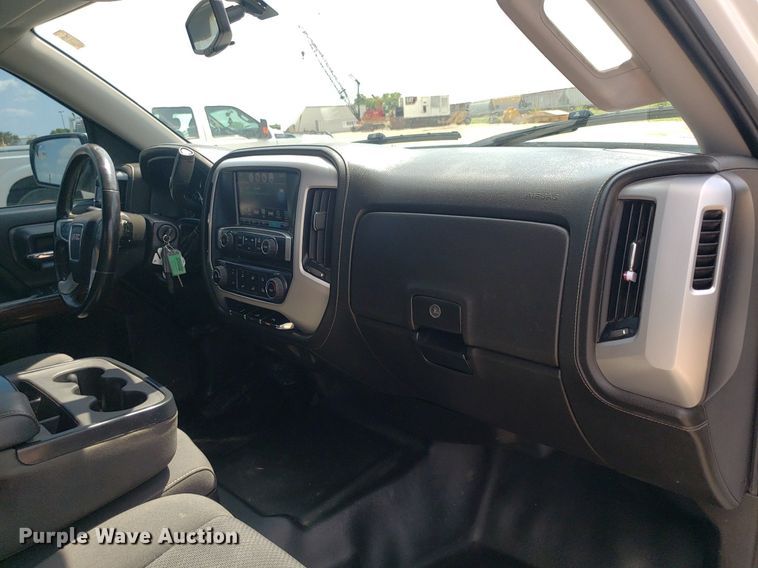 image for item IP9273 2017 GMC Sierra 1500  Double Cab pickup truck