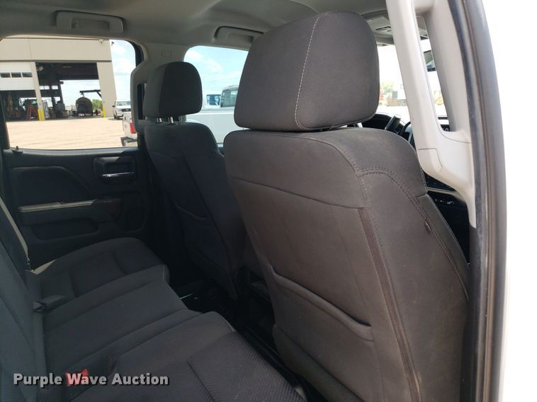 image for item IP9273 2017 GMC Sierra 1500  Double Cab pickup truck