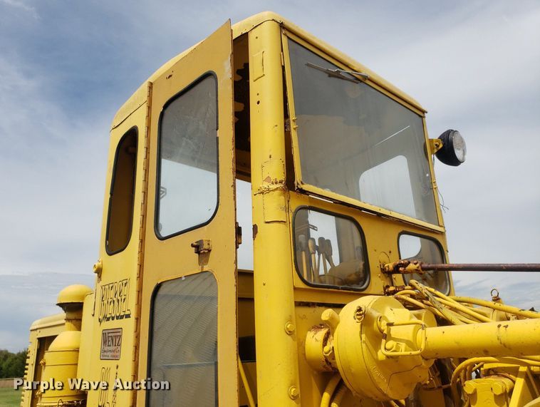 image for item IP9297 Galion 118  motor grader