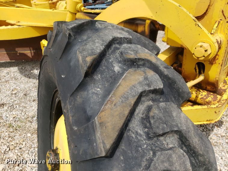 image for item IP9297 Galion 118  motor grader