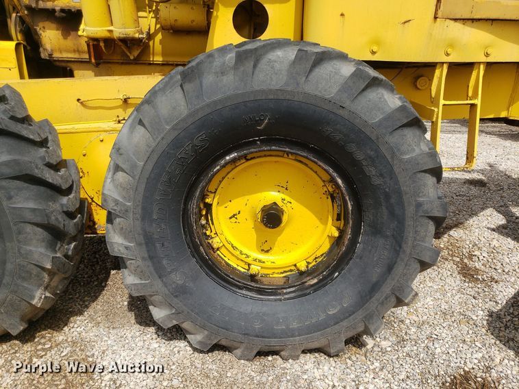 image for item IP9297 Galion 118  motor grader