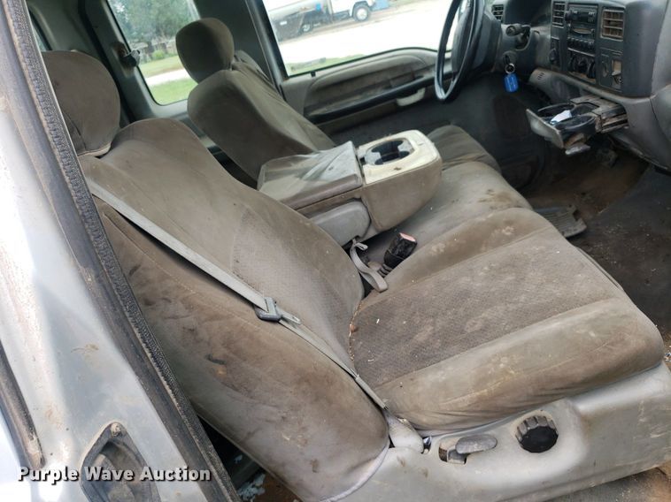 image for item IP9302 2004 Ford F250 Super Duty  SuperCab pickup truck