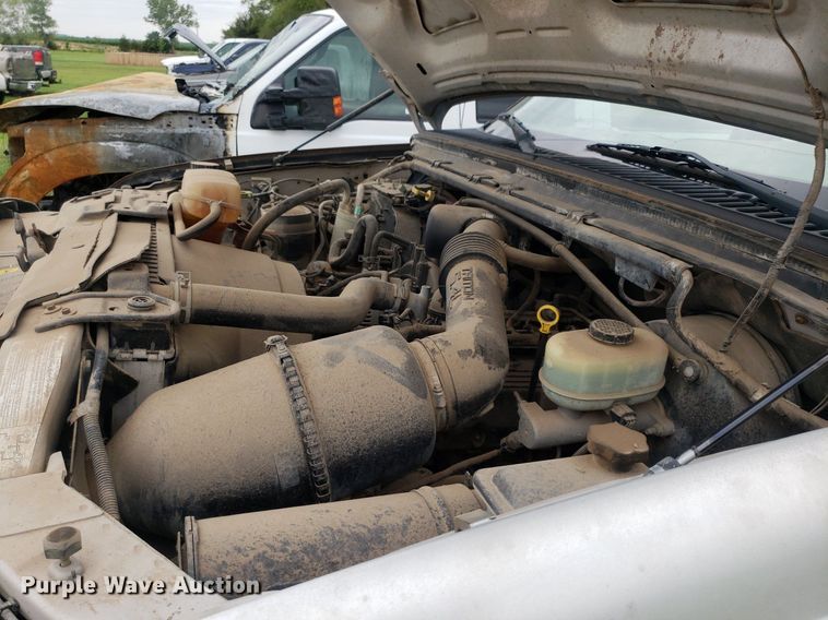 image for item IP9302 2004 Ford F250 Super Duty  SuperCab pickup truck