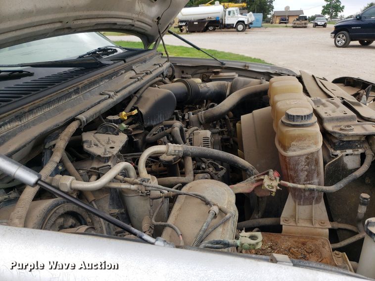 image for item IP9302 2004 Ford F250 Super Duty  SuperCab pickup truck