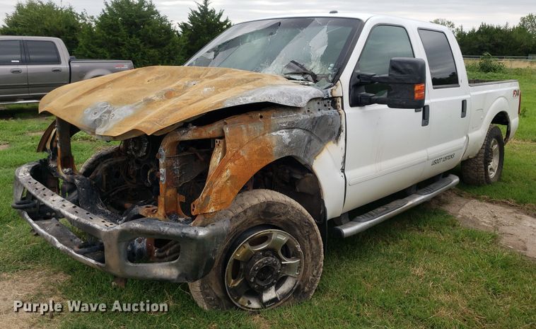 image for item IP9303 2012 Ford F250 Super Duty  Crew Cab pickup truck