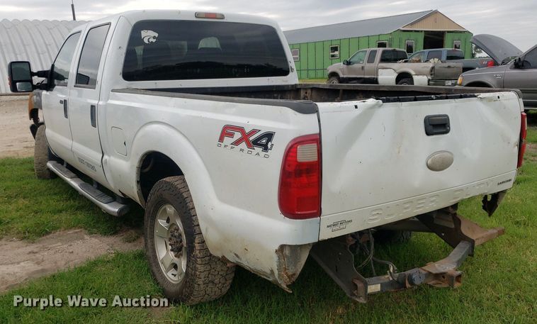 image for item IP9303 2012 Ford F250 Super Duty  Crew Cab pickup truck