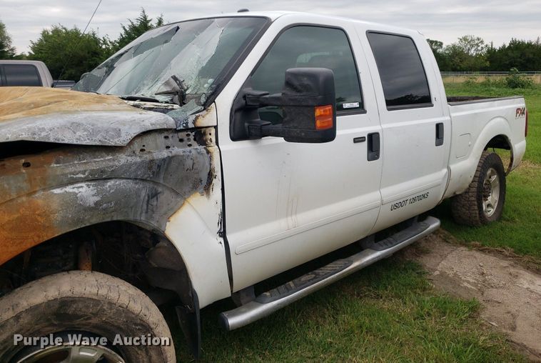 image for item IP9303 2012 Ford F250 Super Duty  Crew Cab pickup truck