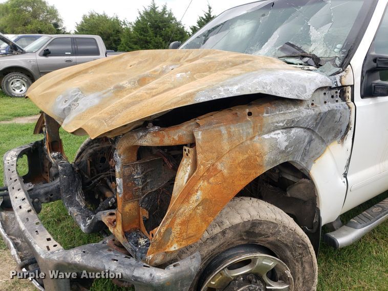 image for item IP9303 2012 Ford F250 Super Duty  Crew Cab pickup truck