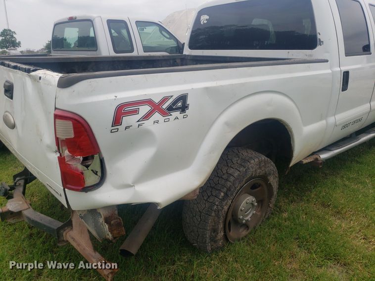 image for item IP9303 2012 Ford F250 Super Duty  Crew Cab pickup truck