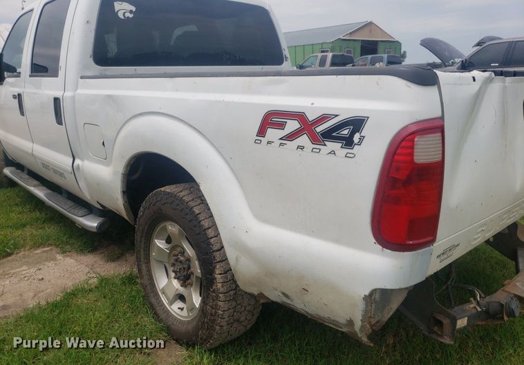 image for item IP9303 2012 Ford F250 Super Duty  Crew Cab pickup truck