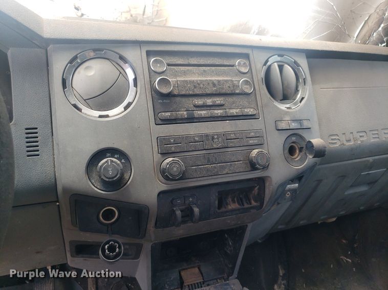 image for item IP9303 2012 Ford F250 Super Duty  Crew Cab pickup truck