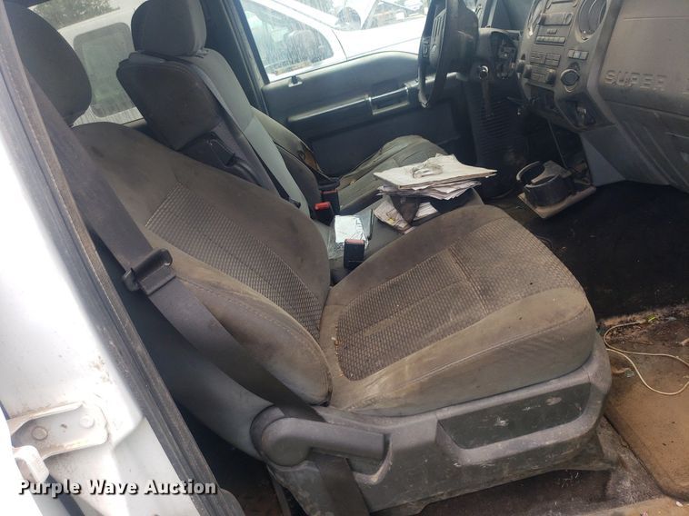 image for item IP9303 2012 Ford F250 Super Duty  Crew Cab pickup truck