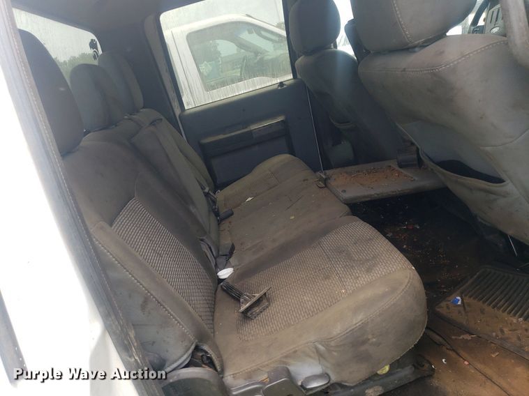 image for item IP9303 2012 Ford F250 Super Duty  Crew Cab pickup truck