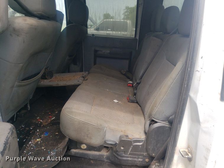 image for item IP9303 2012 Ford F250 Super Duty  Crew Cab pickup truck