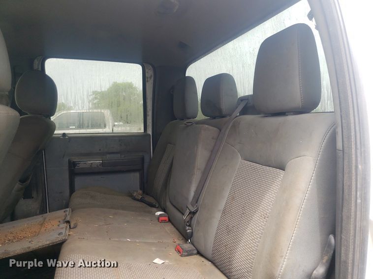 image for item IP9303 2012 Ford F250 Super Duty  Crew Cab pickup truck