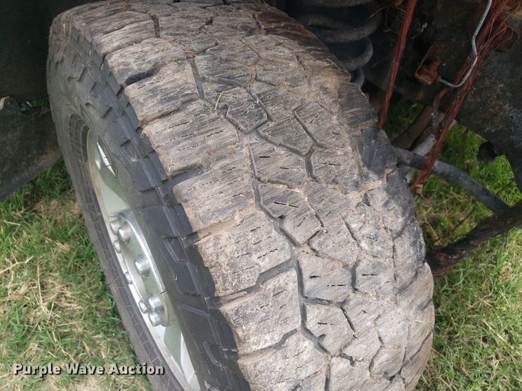 image for item IP9303 2012 Ford F250 Super Duty  Crew Cab pickup truck