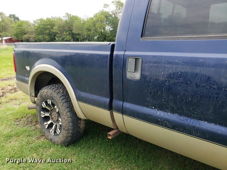 image for item IP9306 2008 Ford F250 Super Duty  Crew Cab pickup truck